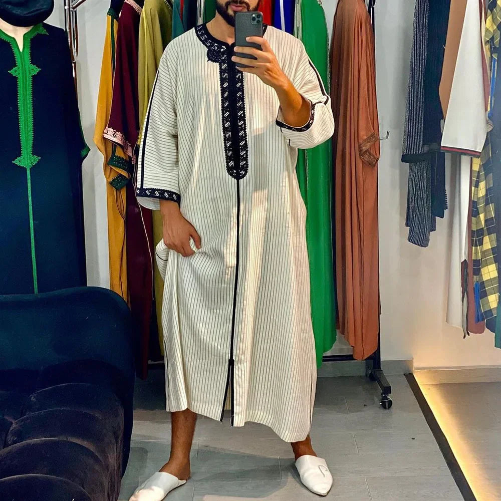 Eleganter Marokkanischer Kaftan für Herren – Lockerer Schnitt mit Traditionellem Stickmuster