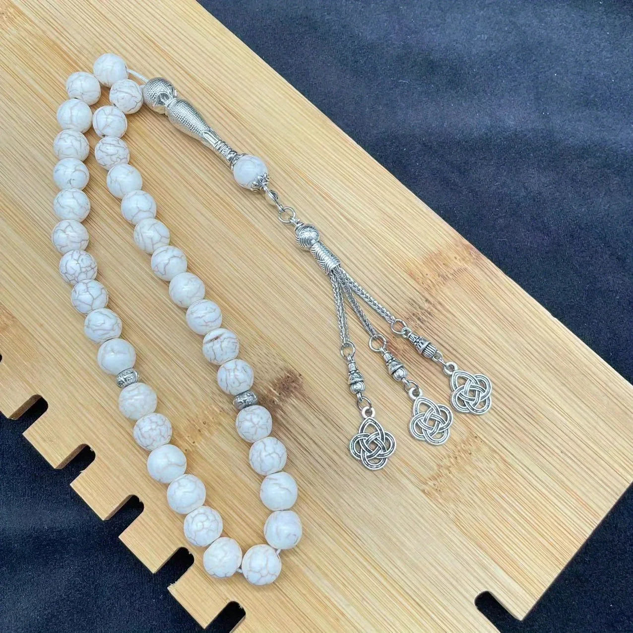 Islamischer Gebetsrosenkranz – Handgefertigte Harzperlen mit Quasten, Türkisfarben, Tasbih mit 33 Perlen