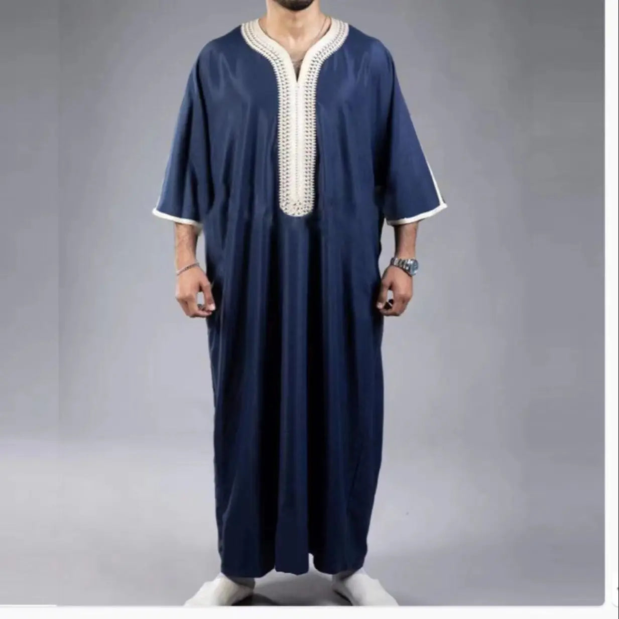 Herren Kaftan mit Stickerei – Locker geschnitten, kurzärmlig, atmungsaktiv – Traditionelles marokkanisches Design