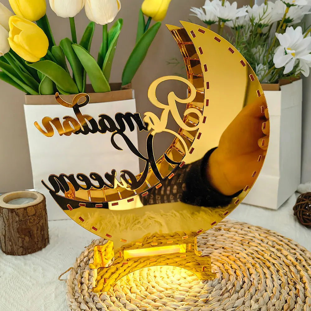 Ramadan & Eid Acryl-Dekoration – Goldener Mond mit Beleuchtung