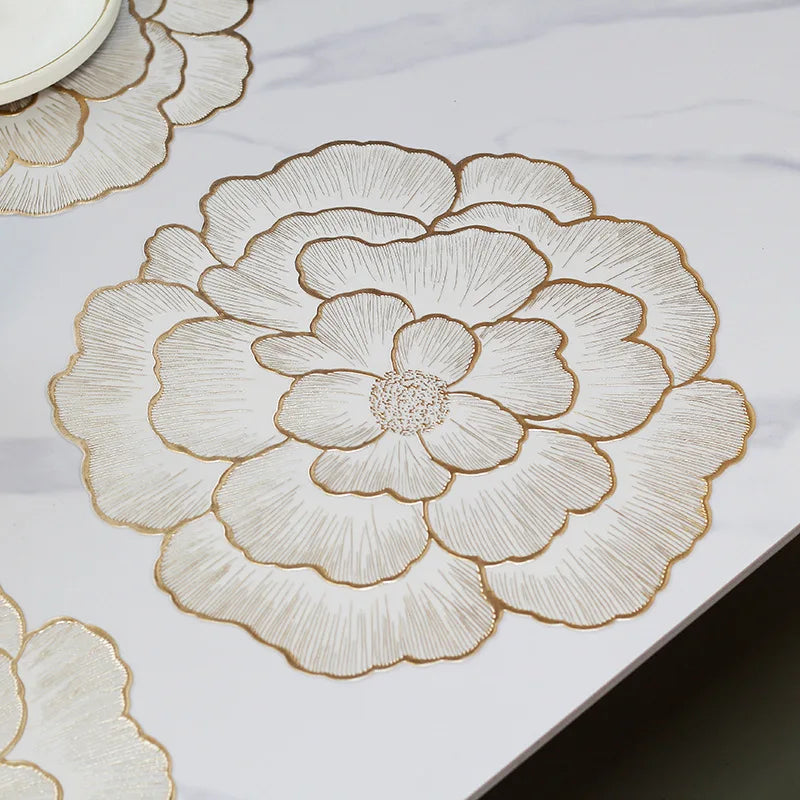 Goldfarbener PVC-Blumen-Tischuntersetzer – Elegante hitzebeständige Tischdeko für Esstisch