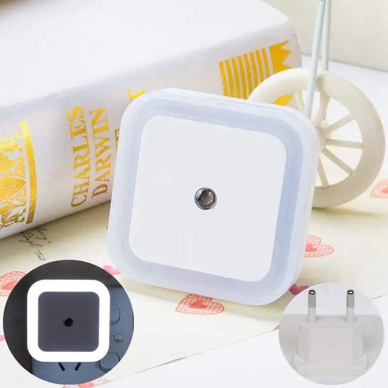 Quadratische LED-Nachtlampe mit Lichtsensor