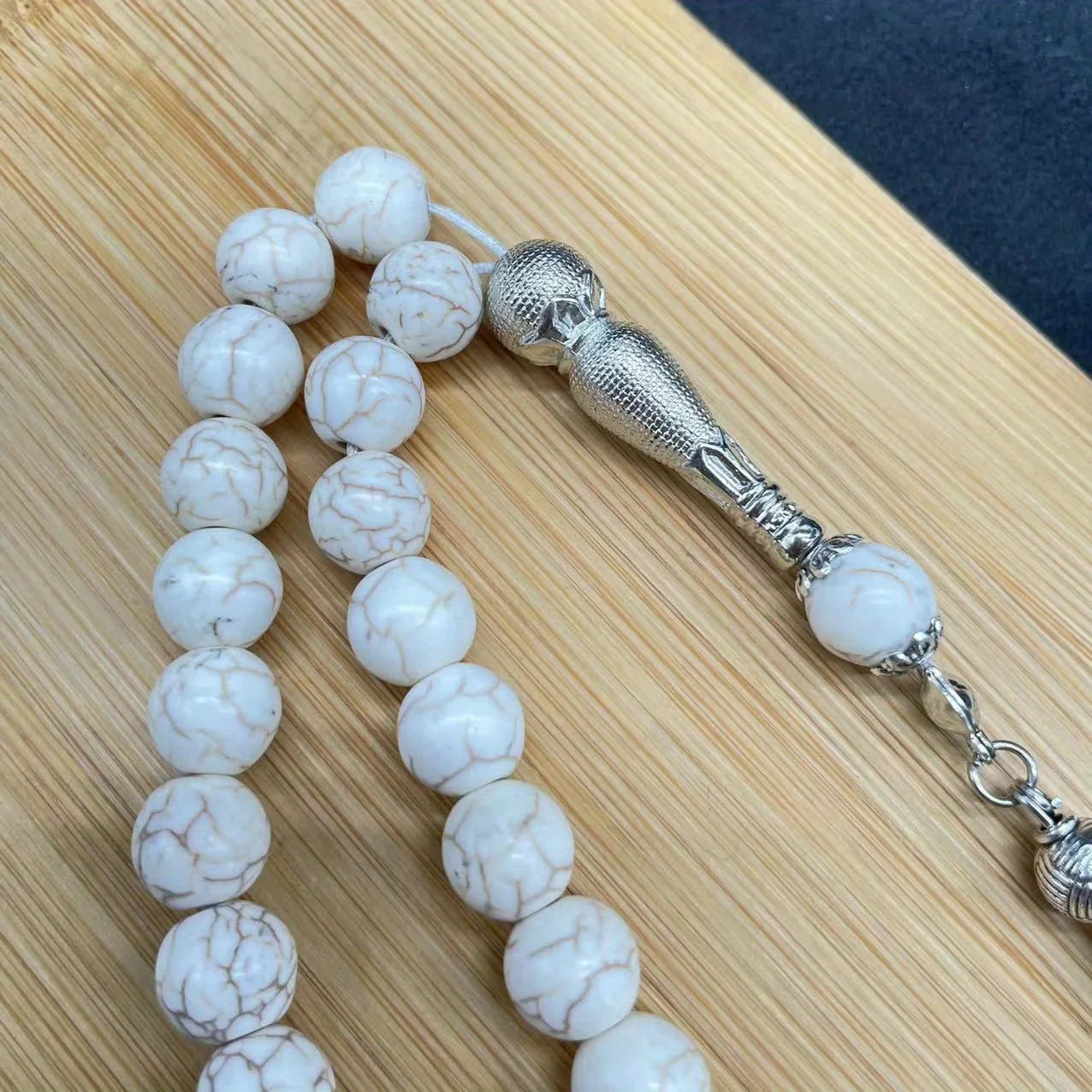 Islamischer Gebetsrosenkranz – Handgefertigte Harzperlen mit Quasten, Türkisfarben, Tasbih mit 33 Perlen
