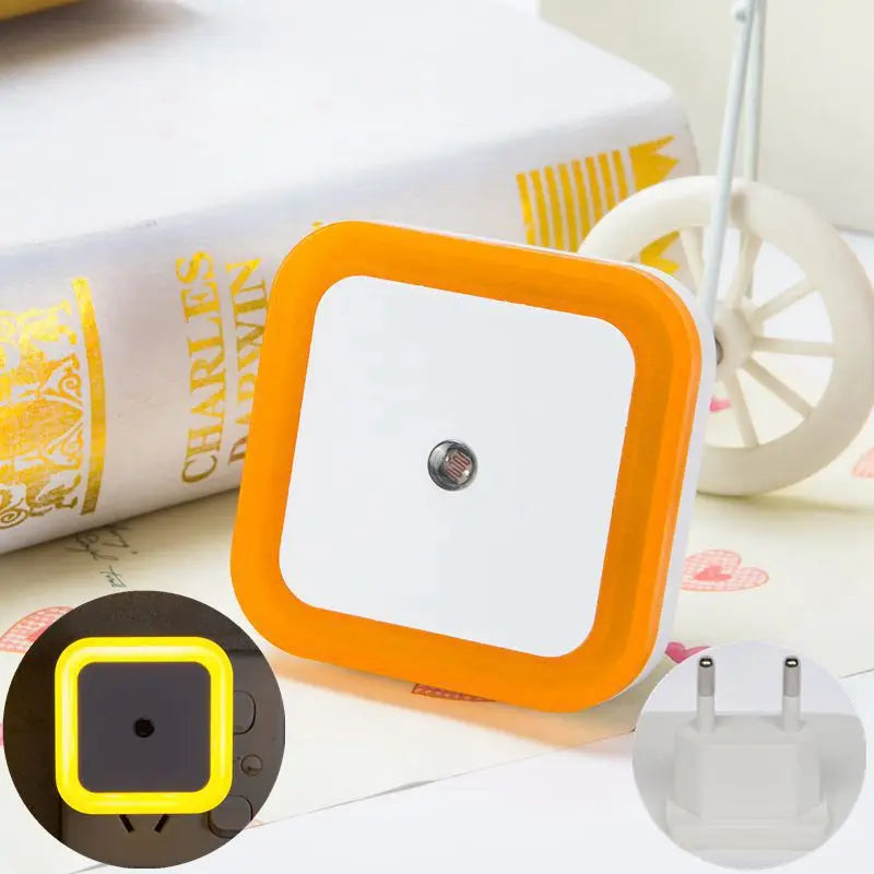 Quadratische LED-Nachtlampe mit Lichtsensor
