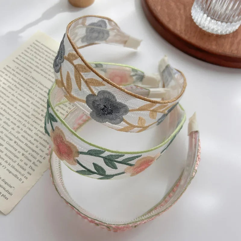 3er Set Elegante Chiffon Haarreifen mit Blumenstickerei – Vintage Haaraccessoires für Damen, Boho Chic Haarbänder für Alltag & besondere Anlässe