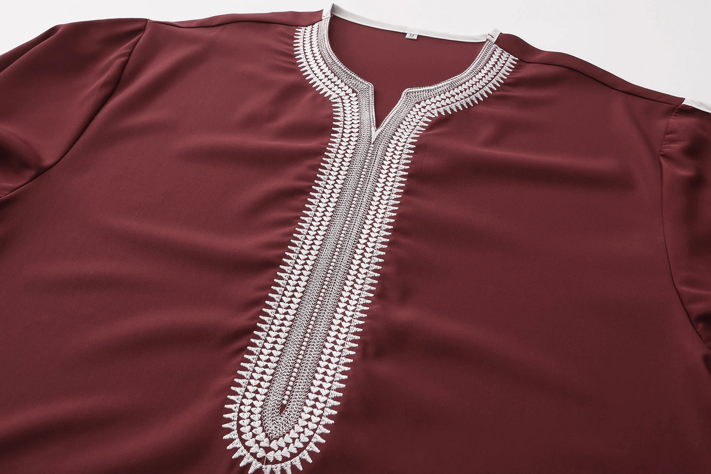 Herren Kaftan mit Stickerei – Locker geschnitten, kurzärmlig, atmungsaktiv – Traditionelles marokkanisches Design