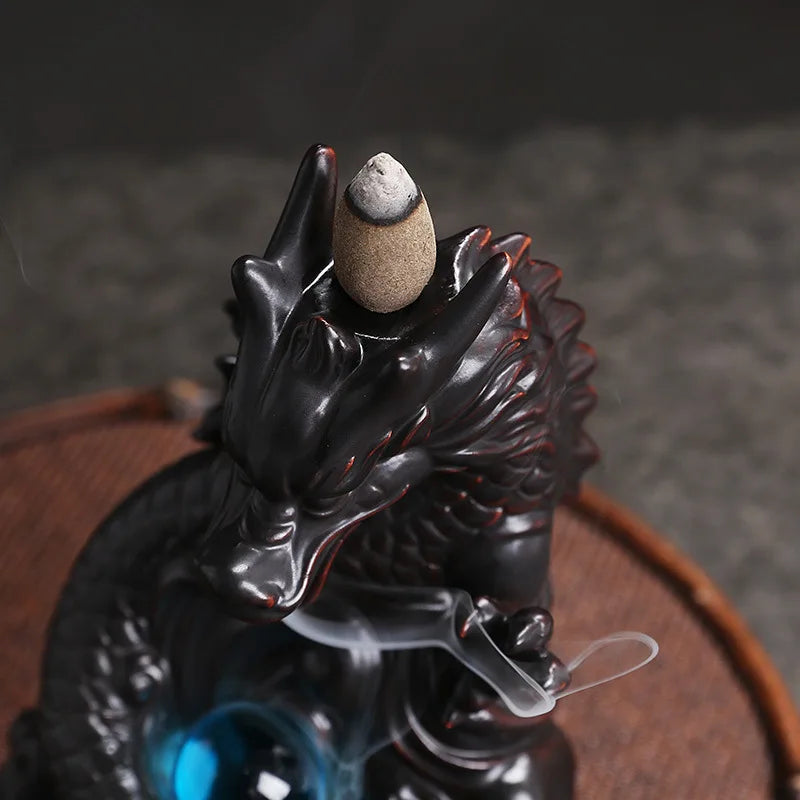 Keramik-Drachen Rückfluss-Räuchergefäß mit LED-Kristallkugel – Handgefertigter Aromatherapie-Brenner für Ruhe und Entspannung