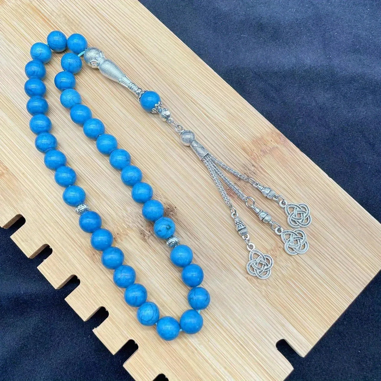 Islamischer Gebetsrosenkranz – Handgefertigte Harzperlen mit Quasten, Türkisfarben, Tasbih mit 33 Perlen