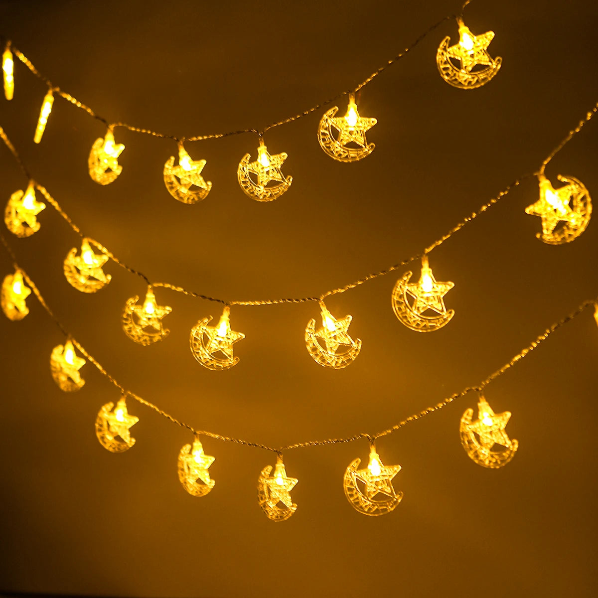 LED Lichterkette Stern & Mond – Batteriebetrieben, Warmweiß oder Bunt