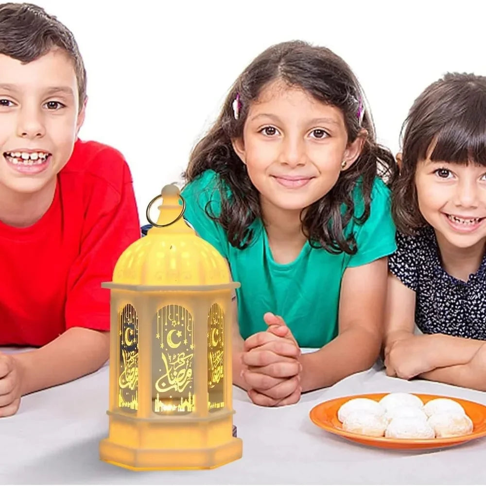 LED Ramadan Laterne – Dekorative Kunststoff-Lampe für festliche Beleuchtung