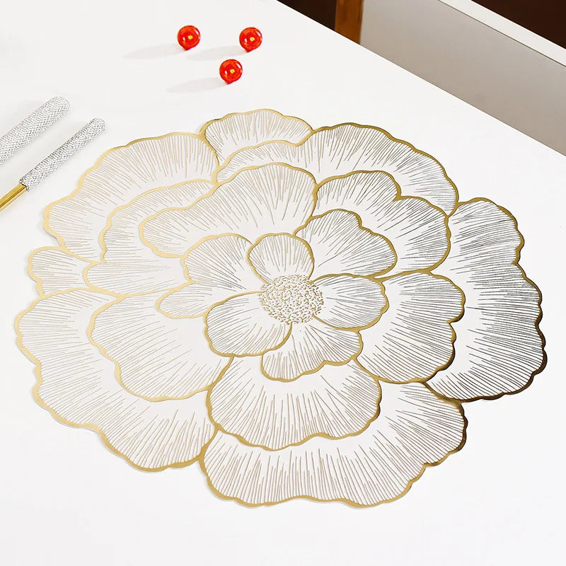 Goldfarbener PVC-Blumen-Tischuntersetzer – Elegante hitzebeständige Tischdeko für Esstisch