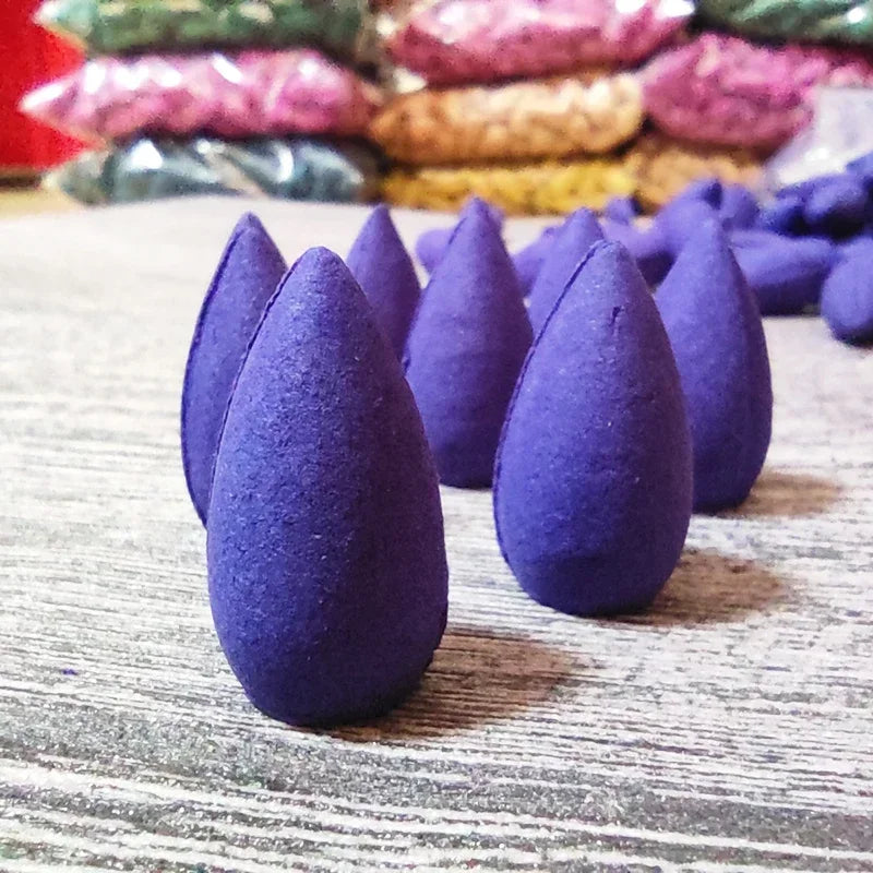 Bunte Aromatherapie-Räucherkegel – Natürliche Duftmischung für Zuhause & Meditation