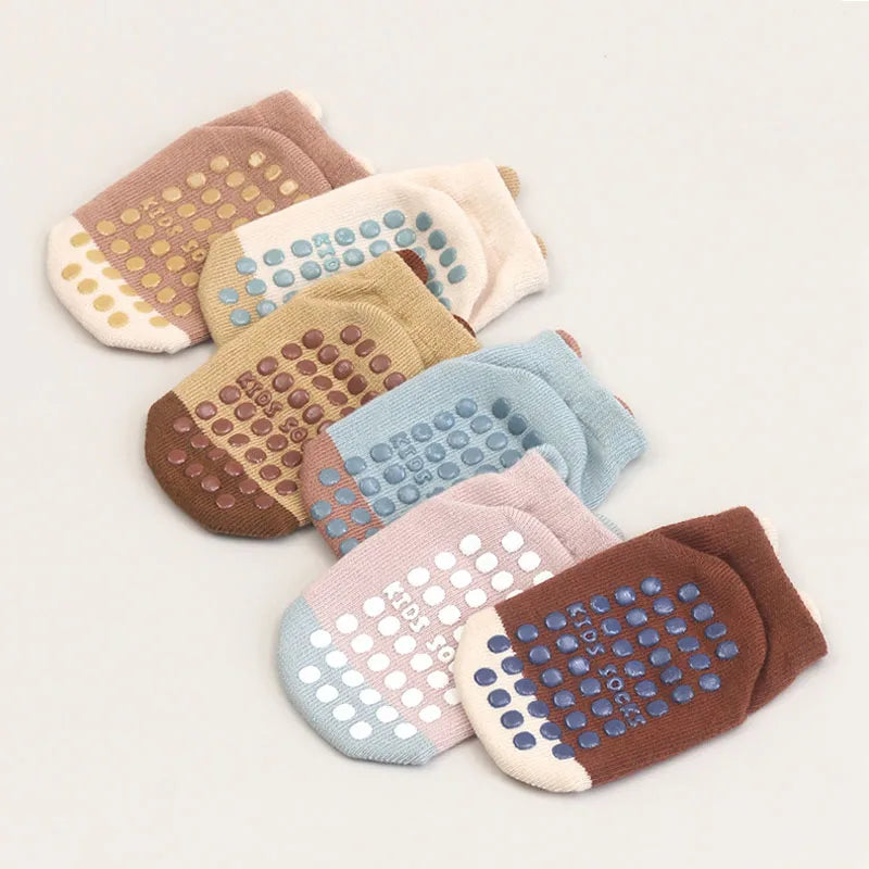 6 Paar rutschfeste Kinder-Baumwollsocken – Süße Cartoon-Tiermotive, Atmungsaktive & Bequeme Babysocken für den Innenbereich