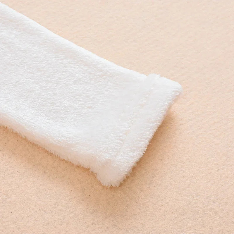 Baby Strampler mit Bärenkapuze – Flauschiger Winter-Overall für Jungen & Mädchen
