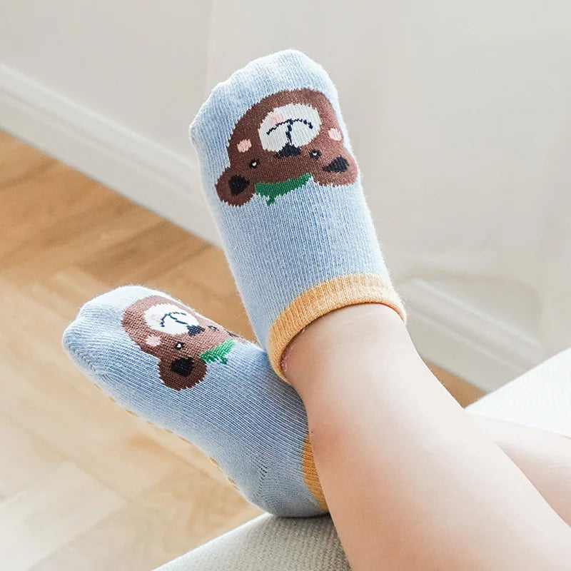 6 Paar Kinder-Baumwollsocken – Süße rutschfeste Bodensocken mit Cartoon-Tiermotiv, atmungsaktiv & bequem für Babys